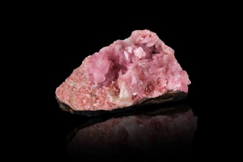 Marshallsussmanite<br />Mina Wessels, Hotazel, Kalahari manganese field (KMF), Provincia Septentrional del Cabo, Sudáfrica<br />8,5	x	6,0	x	6,0	cm<br /> (Author: MIM Museum)