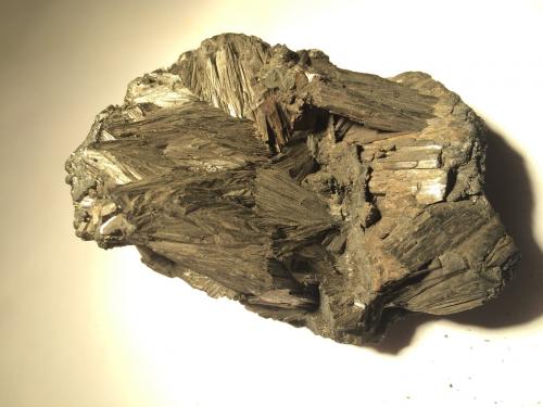 Pyrolusite<br />Deming, Condado Luna, New Mexico, USA<br />85 X 75 X 45 mm<br /> (Author: Robert Seitz)