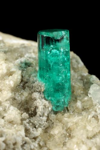 Beryl (variety emerald), Albite (variety cleavelandite), Dolomite, Pyrite<br />Chivor mining district, Municipio Chivor, Eastern Emerald Belt, Boyacá Department, Colombia<br />58x28x42mm, xl=11x4.5mm<br /> (Author: Fiebre Verde)