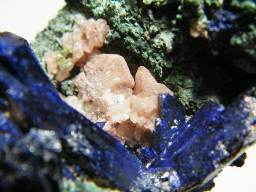 Azurite and Smithsonite<br />Tsumeb Mine, Tsumeb, Otjikoto Region, Namibia<br />60x40x50mm<br /> (Author: Heimo Hellwig)