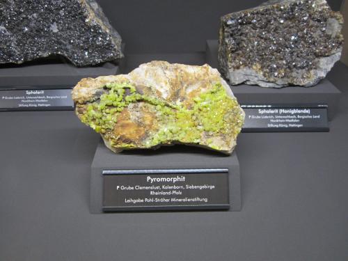 Pyromorphite<br />Mina Clemenslust, Kasbach, Kalenborn, Linz am Rhein, Neuwied, Rhineland-Palatinate/Rheinland-Pfalz, Germany<br />~ 14 cm<br /> (Author: Tobi)