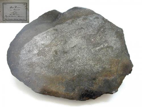 Iron, native<br />Cantera Bühl, Weimar, Kasse, Hesse/Hessen, Alemania<br />10 cm slab<br /> (Author: Andreas Gerstenberg)