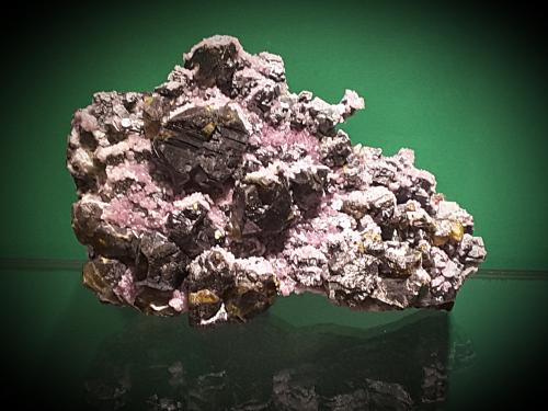 Sphalerite, Galena, Quartz (var Amethyst)<br />Commodore Mine, Creede District, Mineral County, Colorado, USA<br />15x10 cm<br /> (Author: chris)