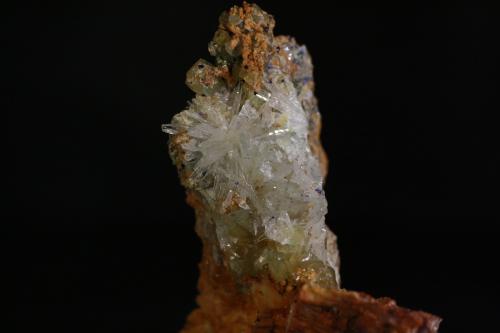 Aragonito<br />Mina Teresita (Mina Aramo; Minas de Texeo), Llamo, Riosa, Comarca de Oviedo, Principado de Asturias (Asturias), España<br />6x4 cm<br /> (Autor: minero1968)