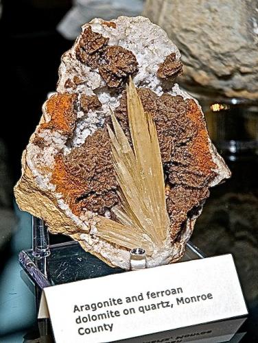 Aragonite and Dolomite (veriety ferroan dolomite) on Quartz<br />Former State Route 37 road cuts, Bloomington (North), Monroe County, Indiana, USA<br />Aragonite is 7 cm max dimension<br /> (Author: Bob Harman)
