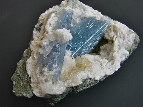 Celestine on Quartz<br />Hoosier Stone Company Salem (Salem Quarry), Salem,  Washington County, Indiana, USA<br />geode is 7.0 cm and the celestine is 5.0 cm<br /> (Author: Bob Harman)