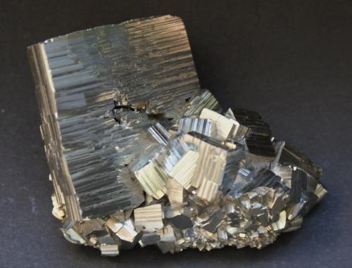 Pyrite<br />Mina Niccioleta, Massa Marittima, Provincia Grosseto, Toscana, Italia<br />60mm x 35mm x 50mm<br /> (Author: Philippe Durand)