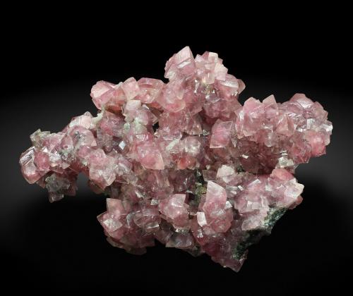 Smithsonite<br />Tsumeb Mine, Tsumeb, Otjikoto Region, Namibia<br />93 mm x 68 mm x 37mm. Largest crystal size: about 10 mm<br /> (Author: Carles Millan)
