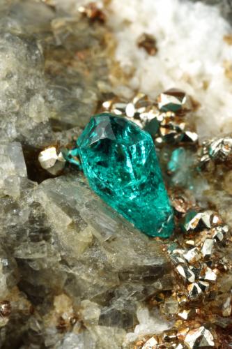 Beryl (variety emerald), Albite (variety cleavelandite), Dolomite, Pyrite<br />Chivor mining district, El Acuario Mine, Municipio Chivor, Eastern Emerald Belt, Boyacá Department, Colombia<br />50x56x36mm, xl=5mm<br /> (Author: Fiebre Verde)