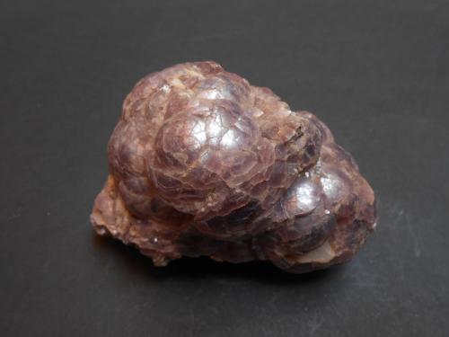 Lepidolita<br />Golconda pegmatite, Governador Valadares, Vale do Rio Doce, Minas Gerais, Brazil<br />8 x 5 x 4,5 cm<br /> (Autor: Antonio Alcaide)