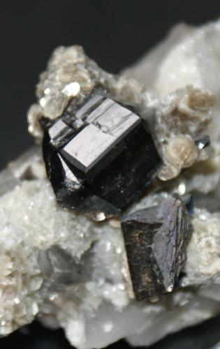 Cassiterite<br />Amo deposit, Ximeng, Pu'er Prefecture, Yunnan Province, China<br />70mm x 40mm x 40mm<br /> (Author: Philippe Durand)