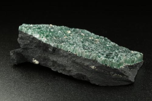 Muscovite (variety fuchsite), Pyrite<br />Trabajos en carretera Pauna-San Pablo de Borbur (Mina de la Carretera), Municipio Pauna, Cinturón Esmeraldífero Occidental, Departamento Boyacá, Colombia<br />55x32x11mm<br /> (Author: Fiebre Verde)