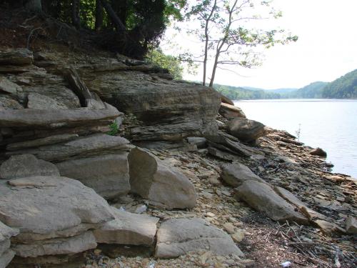 _Rocky beaches on a southern Indiana lakeshore (Author: Bob Harman)