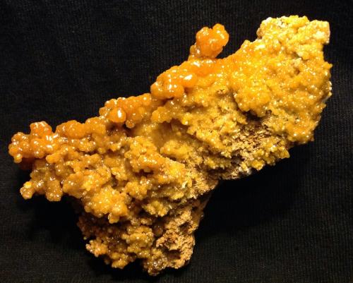 Pyromorphite<br />Mina Bunker Hill, Bunker Hill properties, Kellogg, Distrito Coeur d'Alene, Condado Shoshone, Idaho, USA<br />8.8 x 6.4 x 1.9 cm<br /> (Author: JC)