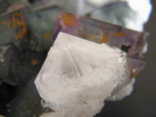 Fluorite, Quartz<br />Okorusu Mine, Otjiwarongo District, Otjozondjupa Region, Namibia<br />90x70x45mm<br /> (Author: Heimo Hellwig)