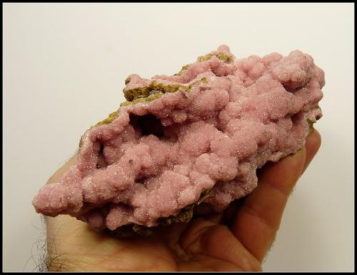 Rhodocrosite<br />Mina N'chwaning I, Zona minera N'Chwaning, Kuruman, Kalahari manganese field (KMF), Provincia Septentrional del Cabo, Sudáfrica<br />155 x 115 x 65 mm<br /> (Author: Pierre Joubert)