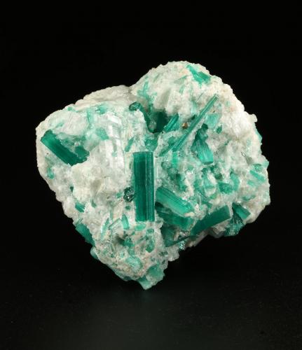 Beryl (variety emerald), Dolomite, Pyrite<br />Chivor mining district, Municipio Chivor, Eastern Emerald Belt, Boyacá Department, Colombia<br />42mm across, xls up to 14mm<br /> (Author: Fiebre Verde)