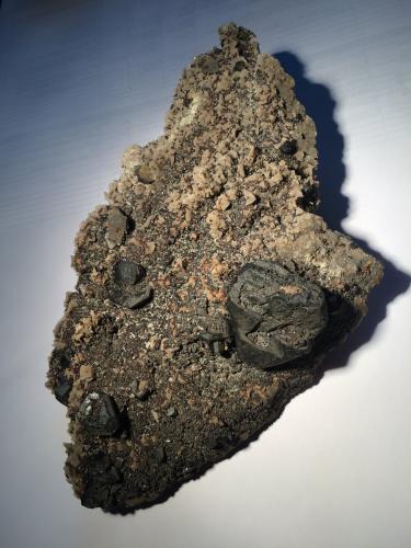 Sphalerite, Dolomite<br />Picher Field, Distrito Tri-State, Condado Ottawa, Oklahoma, USA<br />230 X 140 X 50 mm<br /> (Author: Robert Seitz)