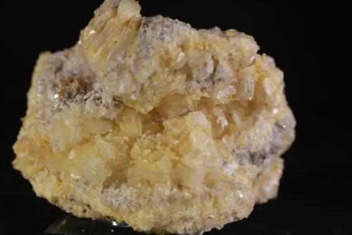 Magnesita<br />Grupo Minero Impensada (Mina de Rubián), Pacios, O Incio, Comarca Sarria, Lugo, Galicia / Galiza, España<br />9x6 cm<br /> (Autor: minero1968)