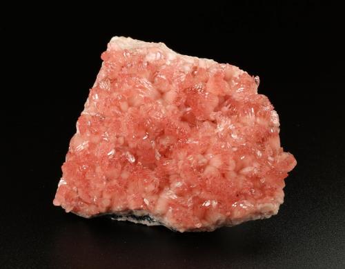 Rhodochrosite, Manganite<br />N'Chwaning I Mine, N'Chwaning mining area, Kuruman, Kalahari manganese field (KMF), Northern Cape Province, South Africa<br />55x50x20mm<br /> (Author: Fiebre Verde)