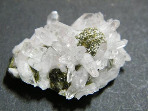 Epidote, Quartz<br />Goboboseb Mountains, Brandberg area, Erongo Region, Namibia<br />35x30x15mm<br /> (Author: Heimo Hellwig)