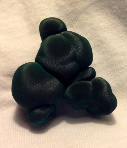 Malachite<br />Shilu Mine, Yangchun, Yangjiang Prefecture, Guangdong Province, China<br />5 x 4 cm<br /> (Author: JC)