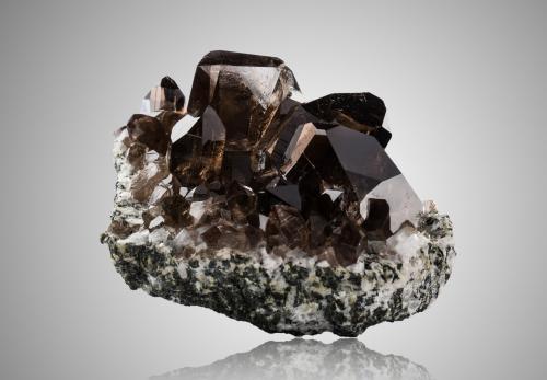 Quartz (variety gwindel)<br />Zweite Motta, Giuv glacier (Giuv Gletscher), Val Giuv, Tujetsch (Tavetsch), Vorderrhein Valley, Grischun (Grisons; Graubünden), Switzerland<br />13,5	x	10,0	x	8,0	cm<br /> (Author: MIM Museum)