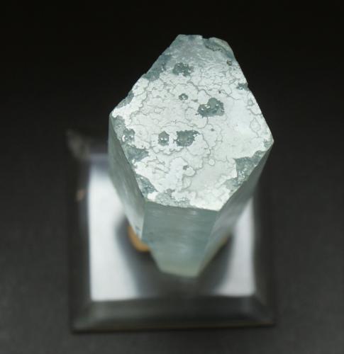 Beryl<br />Nagar, Hunza Valley, Nagar District, Gilgit-Baltistan (Northern Areas), Pakistan<br />50mm x 30mm x 30mm<br /> (Author: Philippe Durand)