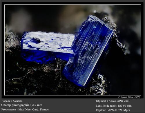 Azurite<br />Mas Dieu, Mercoirol, Alès, Gard, Occitanie, France<br />fov 2.2 mm<br /> (Author: ploum)