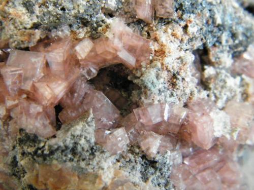 Smithsonite<br />Mina Tsumeb, Tsumeb, Región Otjikoto, Namibia<br />75x80x80mm<br /> (Author: Heimo Hellwig)