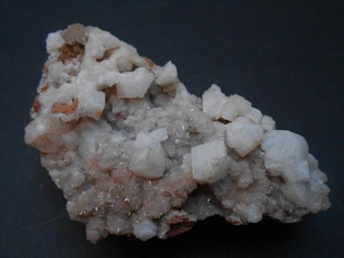 Chabazita y Estilbita-(Ca)<br />East Forks, Gila River, Grant County, New Mexico, USA<br />10 x 6 x 4 cm<br /> (Autor: Antonio Alcaide)