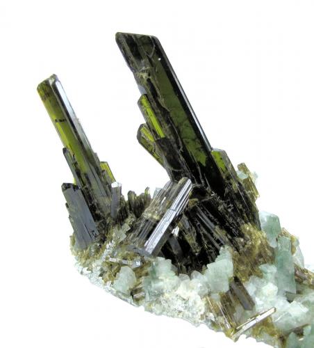 Epidote, adularia, actinolite
Alchuri, Shigar Valley, Skardu District, Gilgit-Baltistan, Pakistan
90 mm x 77 mm

Back view (Author: Carles Millan)