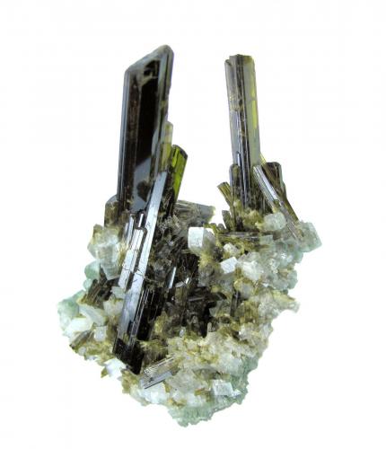 Epidote, adularia, actinolite
Alchuri, Shigar Valley, Skardu District, Gilgit-Baltistan, Pakistan
90 mm x 77 mm

Front view (Author: Carles Millan)