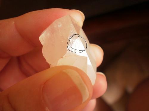 Quartz<br />Jessieville, Condado Garland, Arkansas, USA<br />1" high and 1 1/4" wide and 1/2" deep<br /> (Author: Reelgoodwoman)