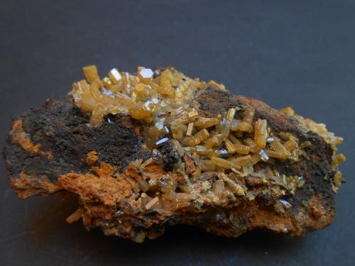 Mimetita<br />Guatomo Mine (Hat Yai), Tham Thalu, Bannang Sata District, Yala Province, Thailand<br />8 x 4 x 3,5 cm<br /> (Autor: Antonio Alcaide)