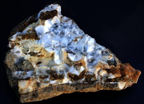 Escolecita<br />Cantera Soriana, El Prat, Soriana, Estopiñán del Castillo, Comarca La Ribagorza, Huesca, Aragón, España<br />85 x 62 x 30 mm<br /> (Autor: José Luis Zamora)