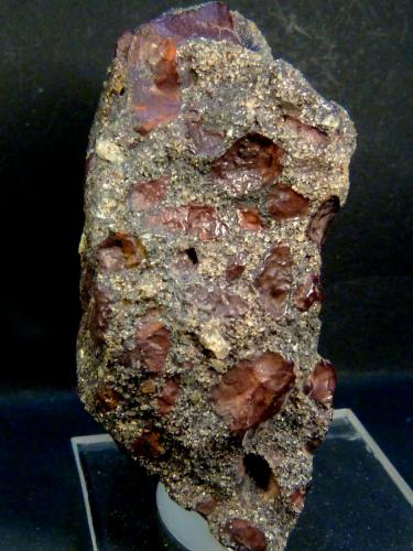Hematites<br />Aswan, Gobernación Asuan, Egipto<br />6 x 2,5 x 2,5 cm.<br /> (Autor: Felipe Abolafia)