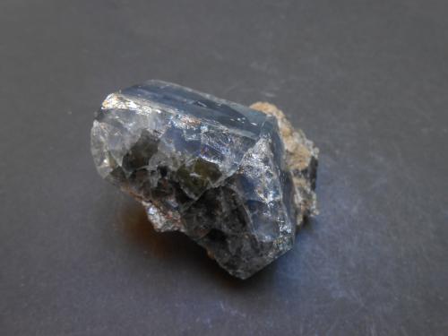 Fluorapatito<br />Minas da Panasqueira, Aldeia de São Francisco de Assis, Covilhã, Castelo Branco, Cova da Beira, Centro, Portugal<br />5 x 3,5 x 2,5 cm<br /> (Autor: Antonio Alcaide)