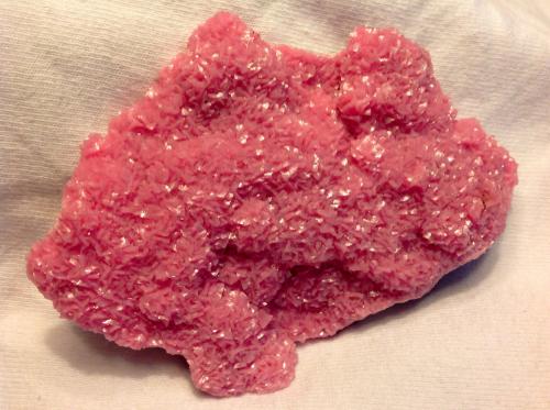 Rhodochrosite<br />Mina Hotazel, Hotazel, Kalahari manganese field (KMF), Provincia Septentrional del Cabo, Sudáfrica<br />10.16 x 7 cm<br /> (Author: JC)