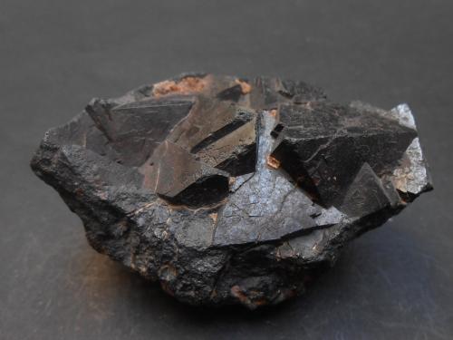 Hematites pseudomórfico Magnetita<br />Iron Springs District, Iron County, Utah, USA<br />7 x 5 x 3,5 cm<br /> (Autor: Antonio Alcaide)