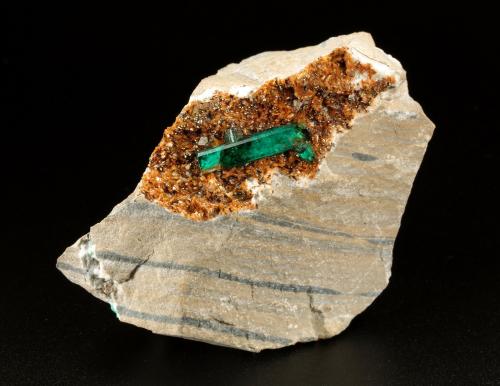 Beryl (variety emerald), Albite (variety cleavelandite), Dolomite, Pyrite<br />Chivor mining district, Municipio Chivor, Eastern Emerald Belt, Boyacá Department, Colombia<br />50x67x50mm, main xl=18mm<br /> (Author: Fiebre Verde)