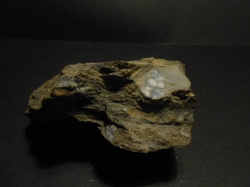 Andalucita (variedad quiastolita)<br />Yacimiento de Quiastolitas de Froseira, Froseira, Doiras, Boal, Comarca Eo-Navia, Principality of Asturias (Asturias), Spain<br />11 x 8 x 5 cm<br /> (Autor: Antonio Alcaide)
