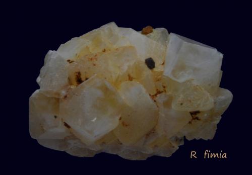 Dolomita<br />Pozo San Enrique, Mina Los Amigos, Grupo Minero "La Cruz", Filón La Cruz, Mesa de Valdelloso, Linares, Comarca Sierra Morena, Jaén, Andalucía, España<br />4 x 4 cm<br /> (Autor: Ricardo Fimia)