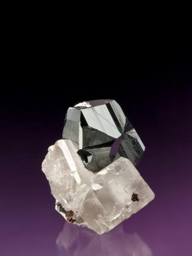 Hematite on Calcite<br />Wessels Mine, Hotazel, Kalahari manganese field (KMF), Northern Cape Province, South Africa<br />5.3 cm<br /> (Author: Gail)