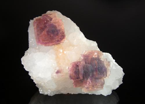 Fluorite<br />Xiefang Mine, Ruijin, Ganzhou Prefecture, Jiangxi Province, China<br />7.2 x 10.7 cm<br /> (Author: crosstimber)