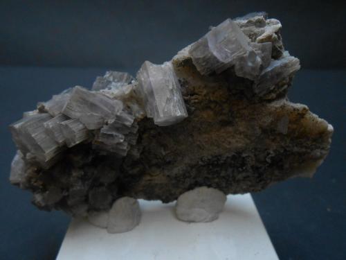 Aragonito<br />Afloramiento del Keuper, Los Molinillos, Minglanilla, Comarca Manchuela Conquense, Cuenca, Castilla-La Mancha, España<br />10 x 7 x 2 cm<br /> (Autor: Antonio Alcaide)