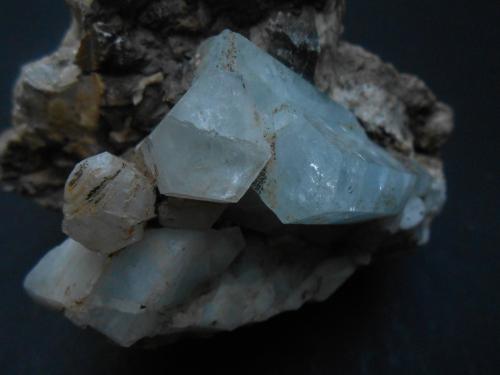 Berilo (variedad aguamarina)<br />Gilgit District, Gilgit-Baltistan (Northern Areas), Pakistan<br />8,5 x 7 x 5 cm<br /> (Autor: Antonio Alcaide)