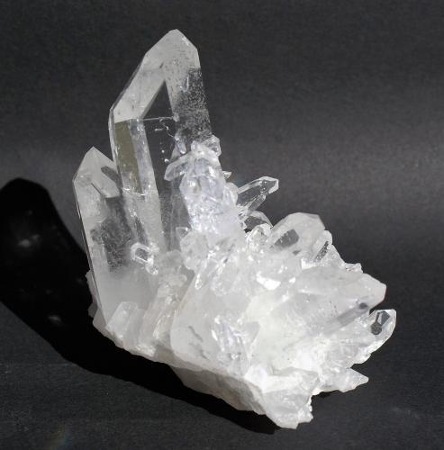 Quartz<br />Minas Gerais, Brasil<br />75mm x 65mm x 50mm<br /> (Author: Philippe Durand)