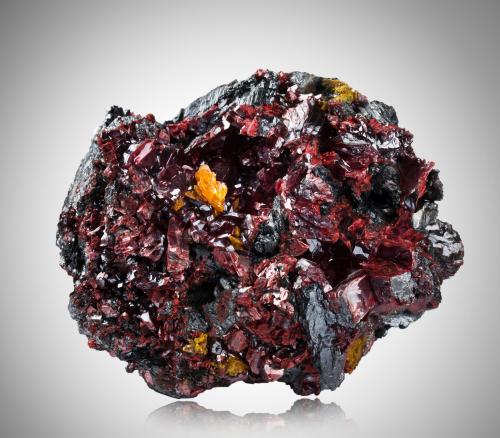 Getchellite with Orpiment and Stibnite<br />Mina Getchell, Pico Adam, Distrito Potosi, Montes Osgood, Condado Humboldt, Nevada, USA<br />10,0	x	9,0	x	6,0	cm<br /> (Author: MIM Museum)