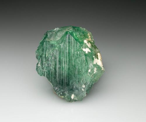 Reinerite<br />Mina Tsumeb, Tsumeb, Región Otjikoto, Namibia<br />5,0	x	2,5	x	4,5	cm<br /> (Author: MIM Museum)